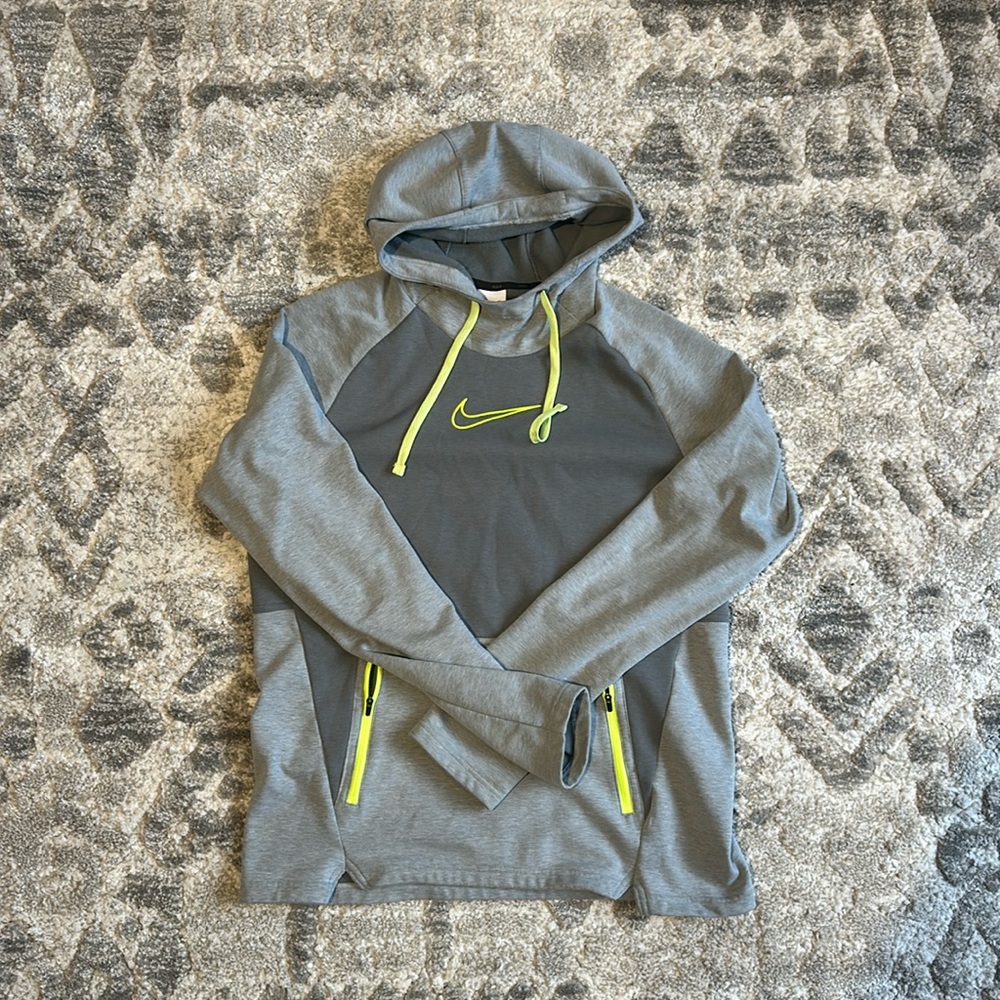 Nike Sweatshirt - Medium
